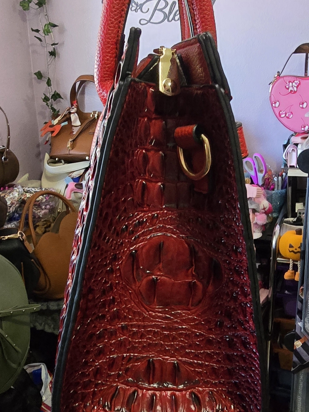 Red Croc-Embossed Structured Tote Handbag - Picture 7 of 7